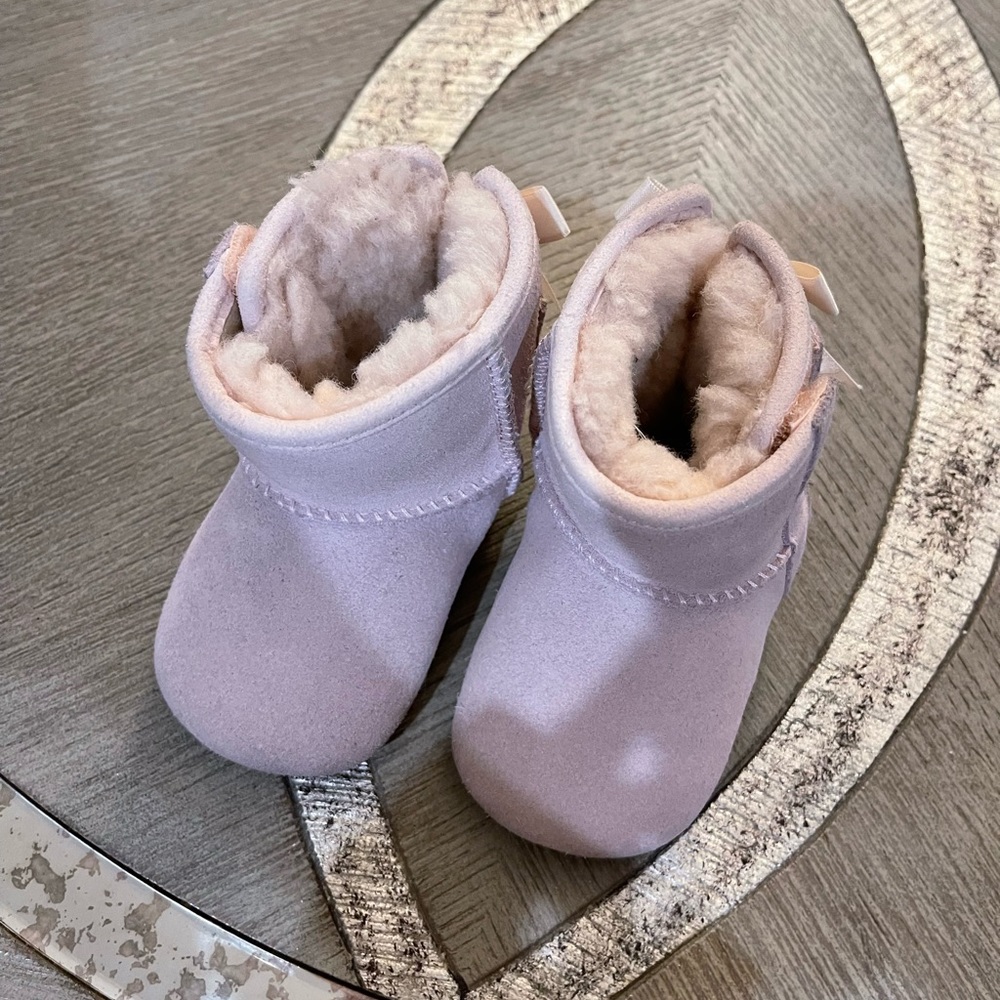 Infant ugh boot - Picture 4 of 6